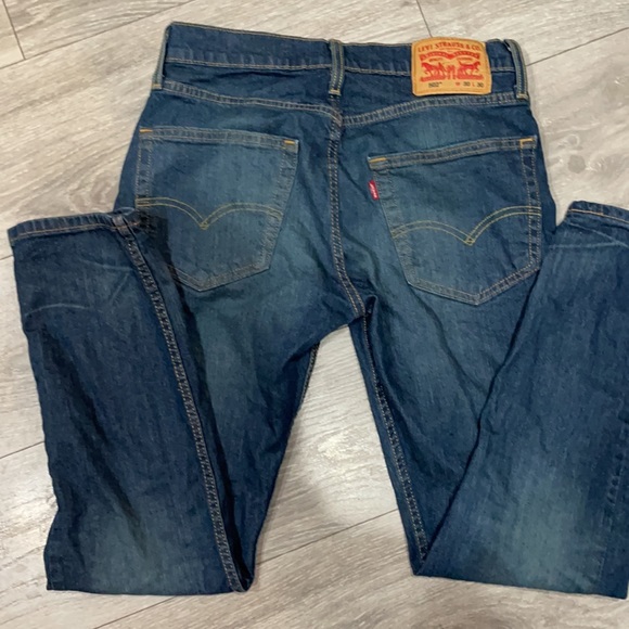 Men’s Levi Jeans - Picture 3 of 3